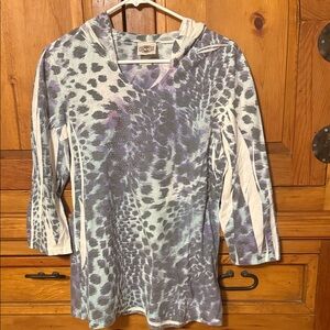 Women's Lavender Animal-Print Hooded Pullover with V-Neck